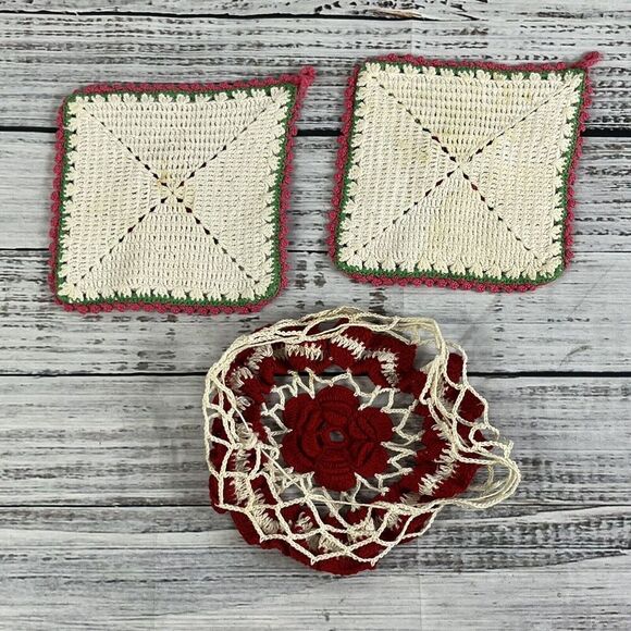 Vintage Lot of 3 Crochet Granny Squares Blanket Afgan Squares Pink & Red Flowers - Picture 10 of 11